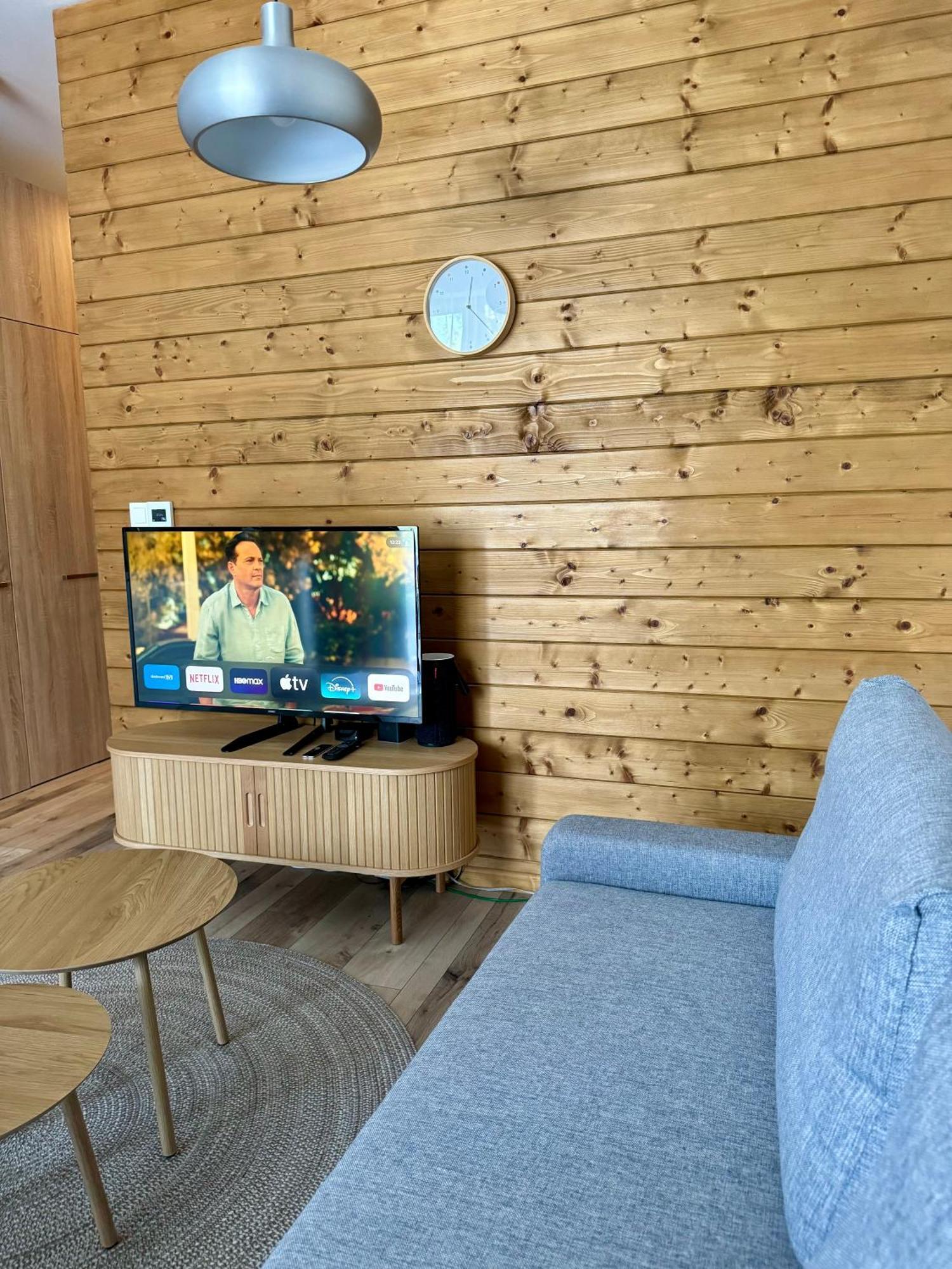Lovely 1-Bedroom Vacation Home With Free Parking Demänovská Dolina Buitenkant foto